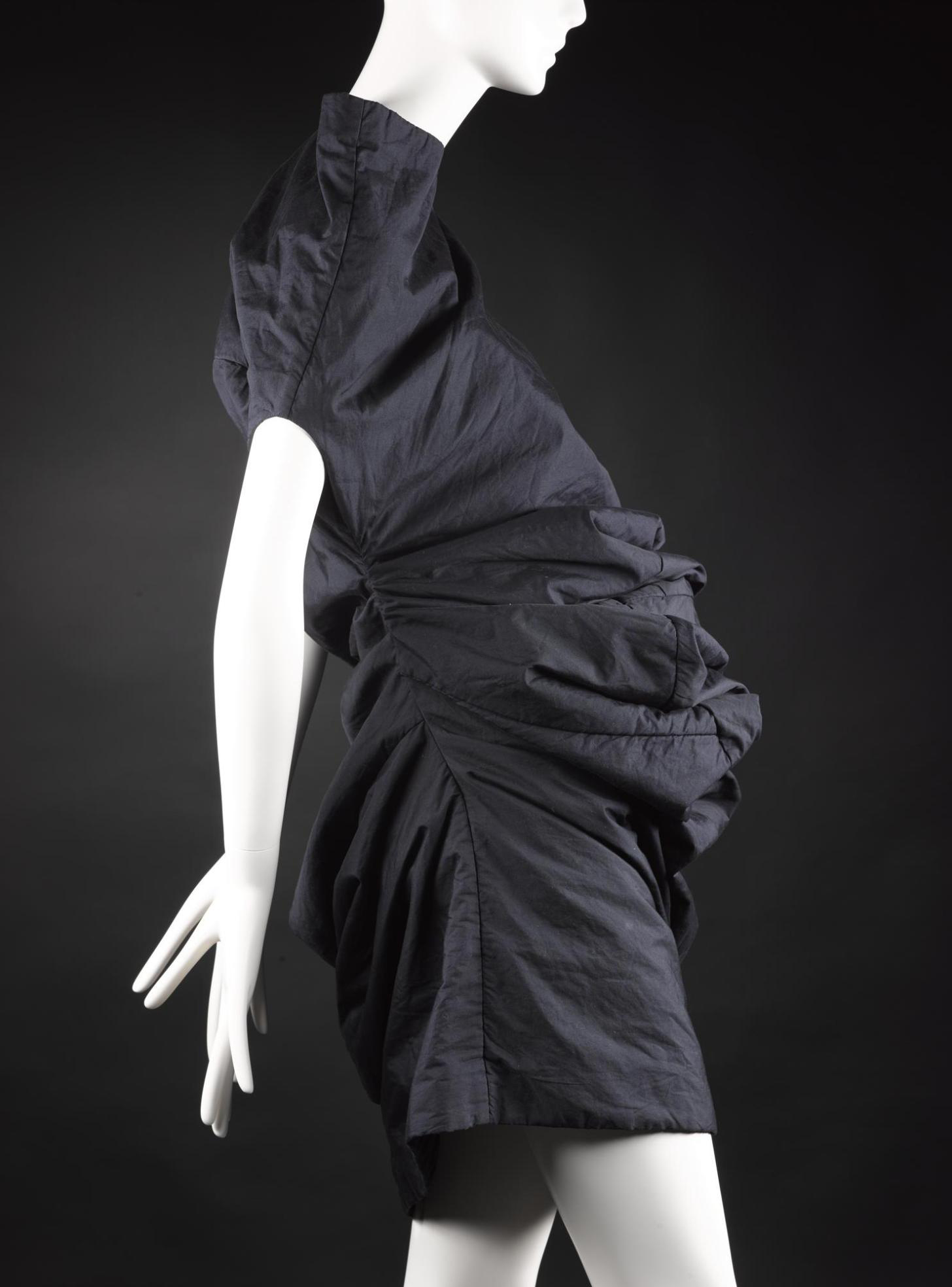 coco chanel little black dress 1926