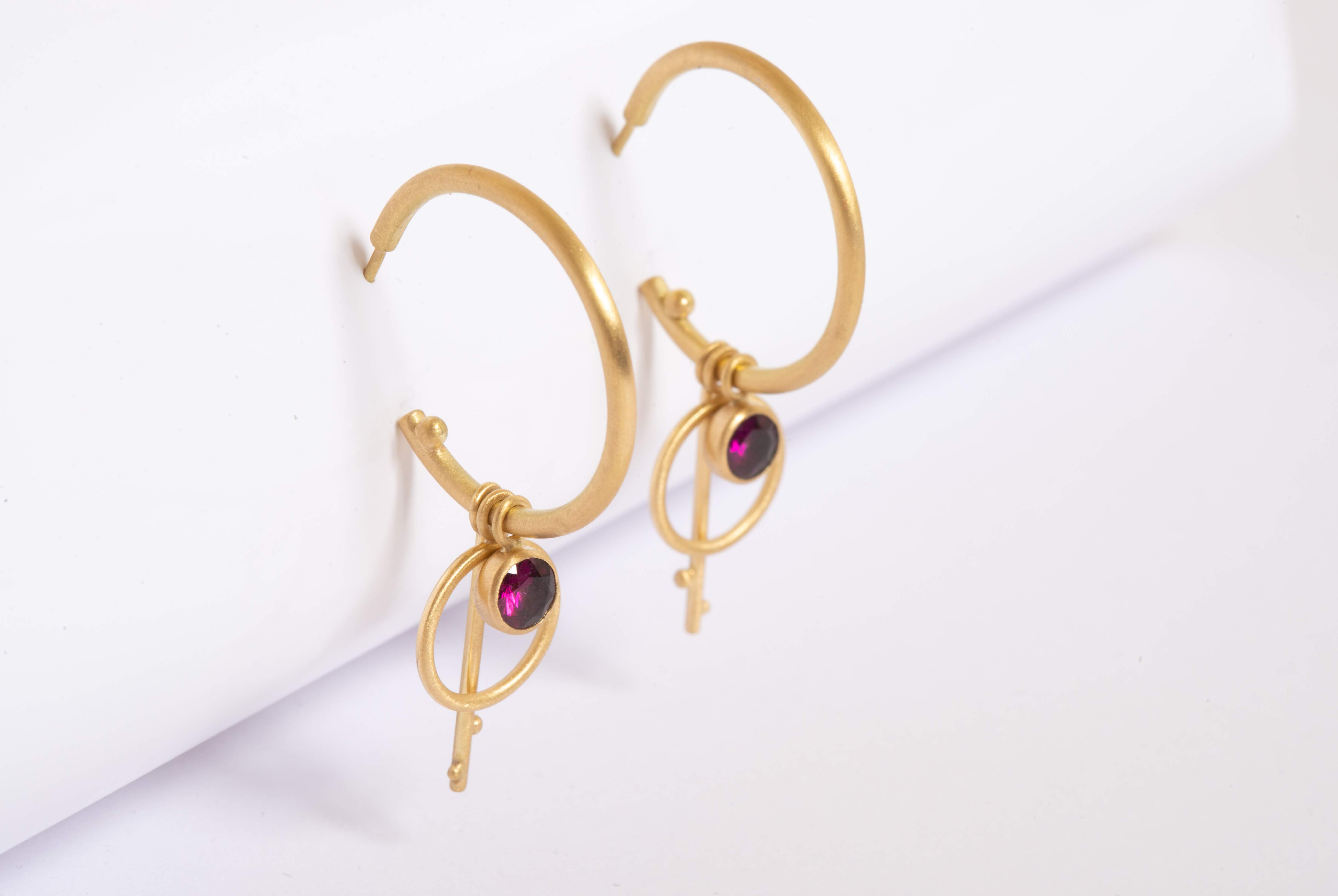 Fairtrade gold interchangeable garnet hoops 