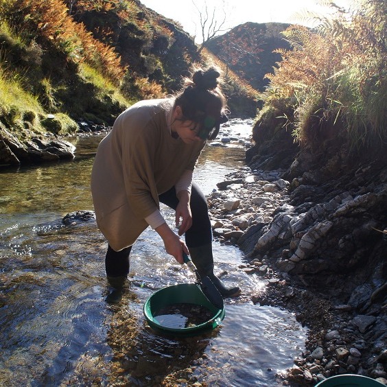 Stefanie Ying Lin Cheong: Eco Jewellery with a Slice of Geology 