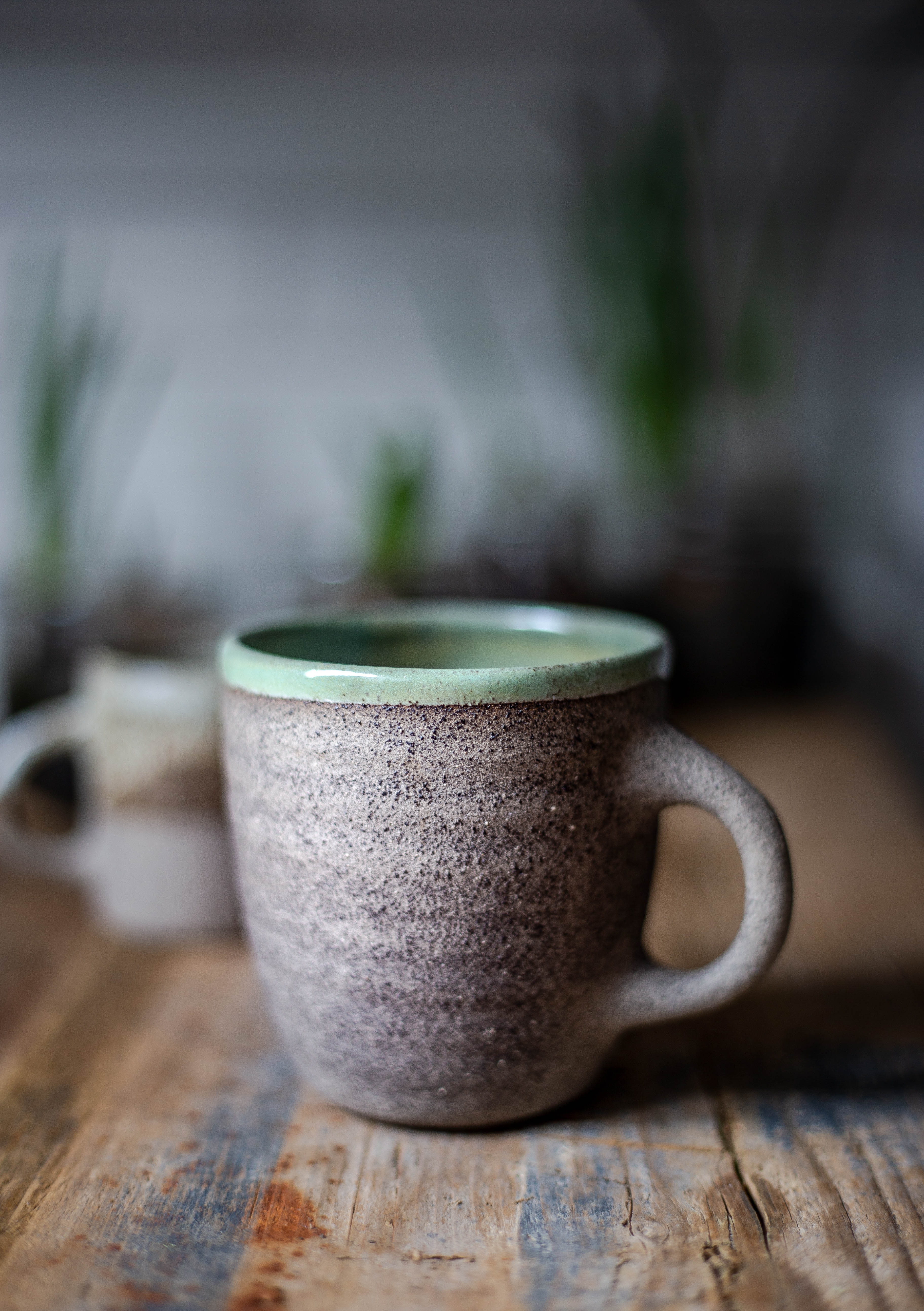 Mug/>
              </div>
              <div class=