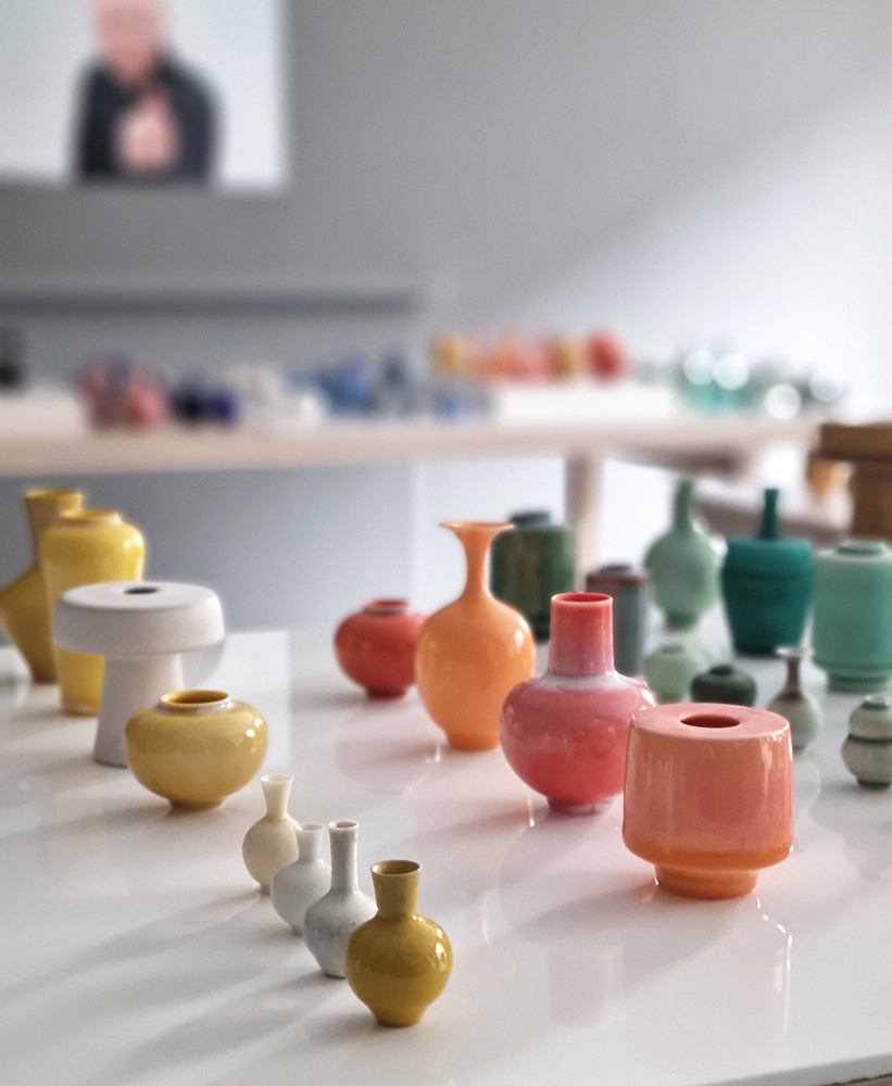 A selection of Yuta Segawa Miniature Pots/>
              </div>
              <div class=