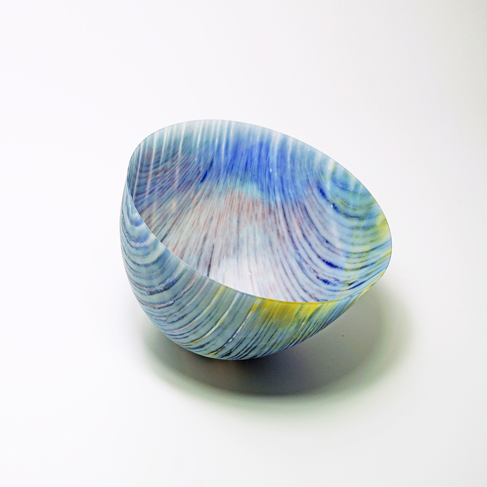 Amanda Simmons, Medium Deep Round Vessel I, 2020/>
              </div>
              <div class=