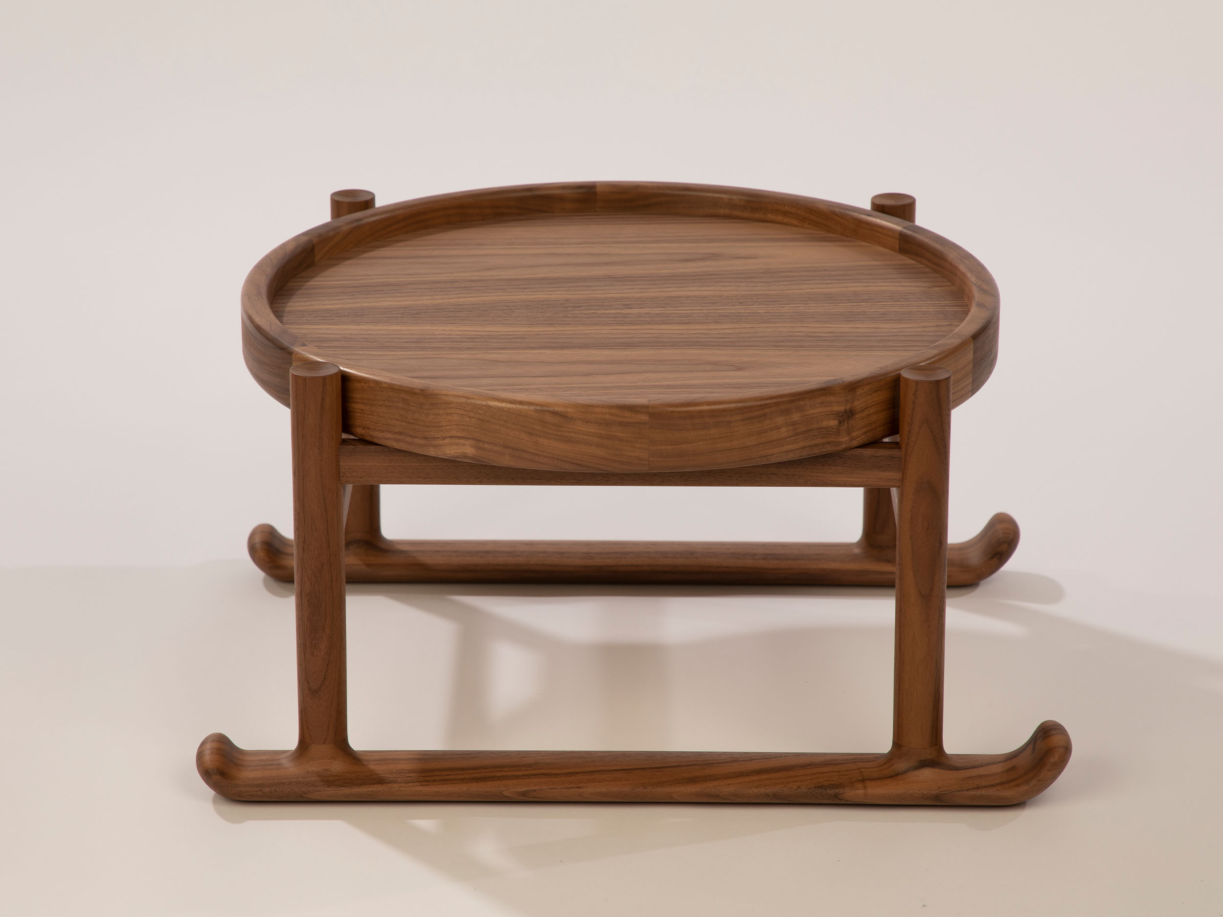 'Sledge' tray table