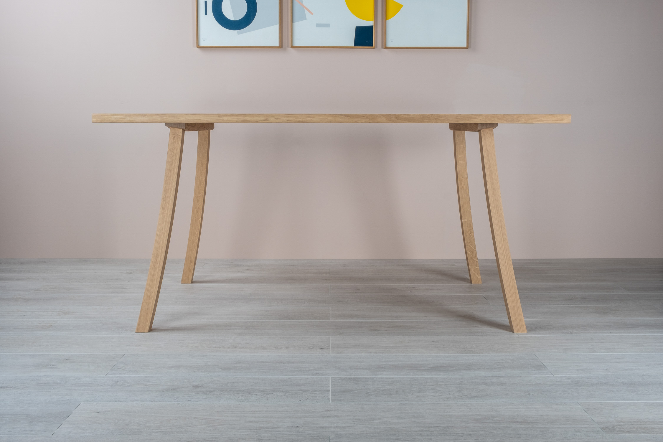Esk dining table