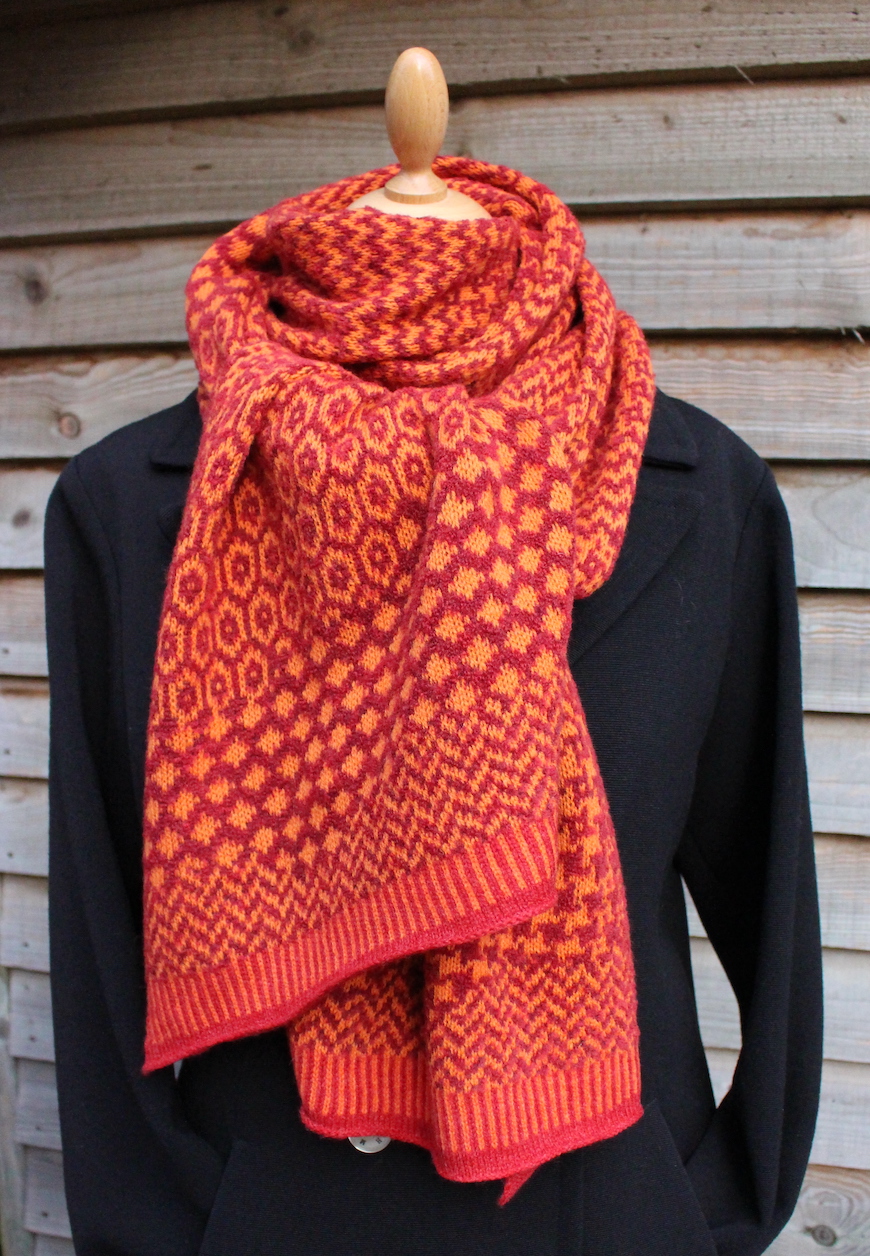 Rothie - large scarf in Lambswool & Merino Boucle