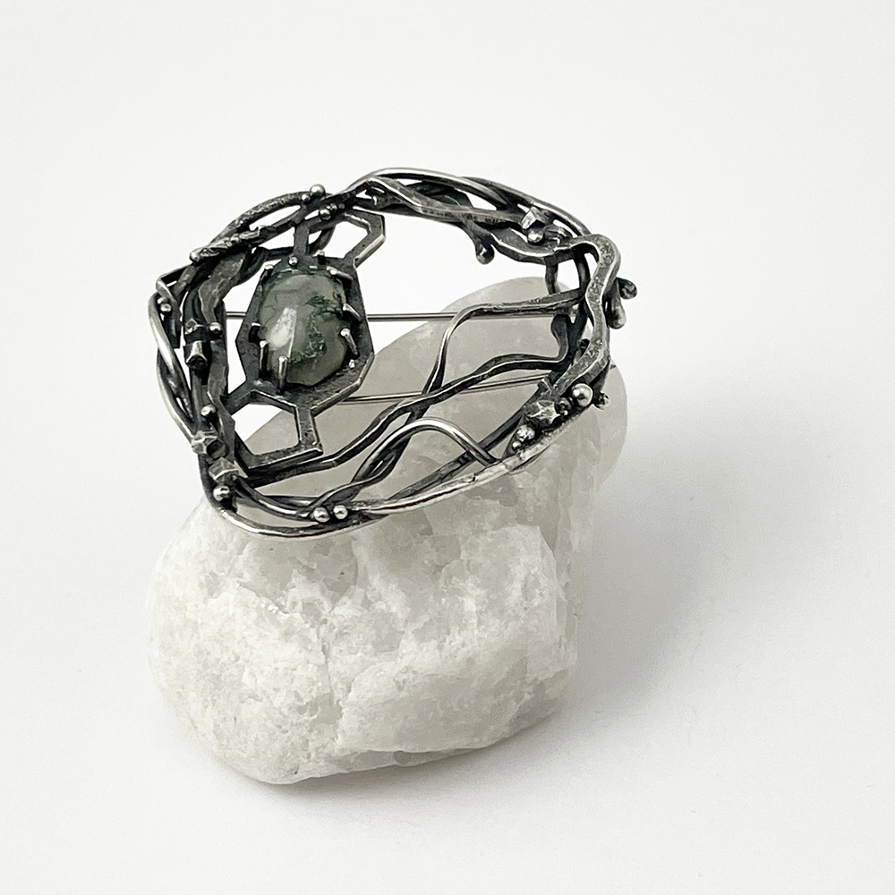 Tangled Matter Brooch with Moss Agate