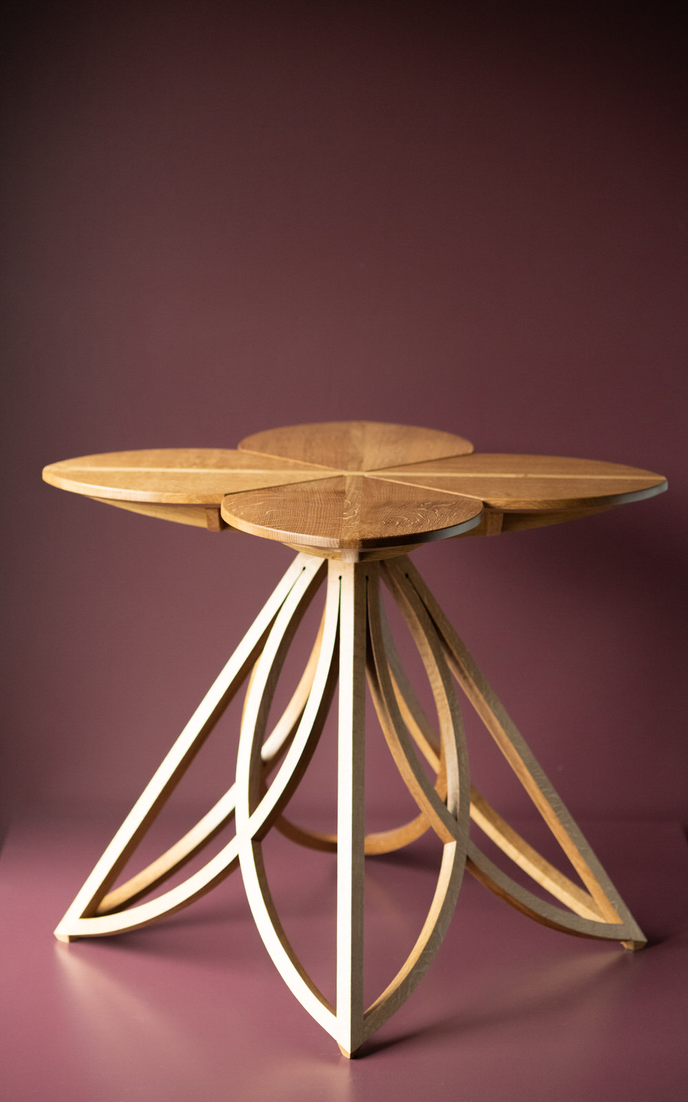Clova Table